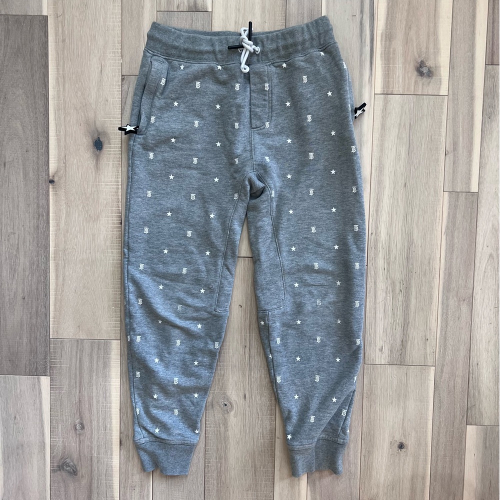 10Y Burberry Unisex Gregory Star Print Jogger & 
12Y Sweatshirt TB Monog… - Picture 6 of 16